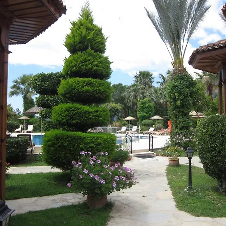 ホテル Asur & Asur ダルヤン